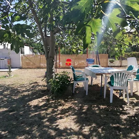 Mendula Apartament *