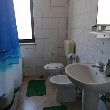 Mendula Apartament *